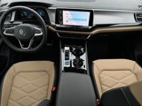 New 2025 Volkswagen Atlas Cross Sport SE image 4