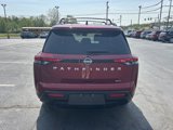 Used 2023 Nissan Pathfinder SV image 4