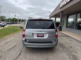 Used 2016 Chrysler Town & Country Touring w/ Driver Convenience Group image 4