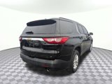 Used 2021 Chevrolet Traverse LT image 3