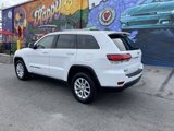 Certified 2021 Jeep Grand Cherokee Laredo image 3