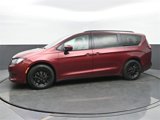 Used 2020 Chrysler Voyager Lxi image 2