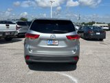 Used 2017 Toyota Highlander LE image 6