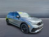 Used 2023 Volkswagen Tiguan SE R-Line image 2
