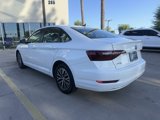 Used 2021 Volkswagen Jetta SE w/ SE Cold Weather Package image 4