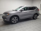 Used 2018 Nissan Rogue SL image 2