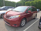 Used 2015 Toyota Sienna LE image 2