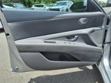 Used 2021 Hyundai Elantra SE image 4