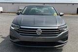 Used 2021 Volkswagen Jetta SE w/ SE Cold Weather Package image 4
