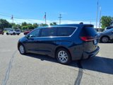 Used 2023 Chrysler Pacifica Touring-L image 6