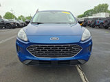 Used 2022 Ford Escape SE w/ SE Sport Appearance Package image 2