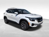 Used 2022 Kia Seltos EX image 3