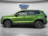New 2025 Volkswagen Taos SE image 3