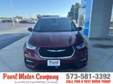 Used 2023 Chrysler Pacifica Touring-L image 2