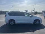 Used 2023 Chrysler Pacifica Touring-L image 2
