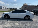 Used 2023 Toyota Camry SE image 2