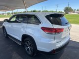 Used 2019 Toyota Highlander LE image 5