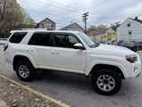 Used 2015 Toyota 4Runner Limited image 3
