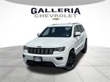Used 2020 Jeep Grand Cherokee Altitude image 2