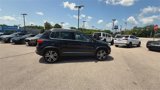 Used 2017 Volkswagen Tiguan SEL image 2