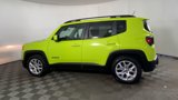 Used 2017 Jeep Renegade Latitude w/ Cold Weather Group image 6