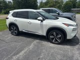 Used 2021 Nissan Rogue SL image 3