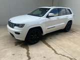 Used 2018 Jeep Grand Cherokee Altitude image 2