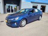 Used 2020 Hyundai Elantra SE image 2