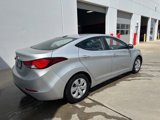 Used 2016 Hyundai Elantra SE image 3