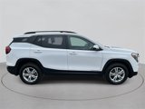 Used 2022 GMC Terrain SLE w/ Driver Convenience Package image 4