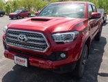 Used 2017 Toyota Tacoma TRD Sport image 2