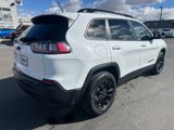 Used 2023 Jeep Cherokee Altitude Lux image 3
