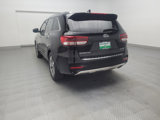 Used 2017 Kia Sorento SX image 6