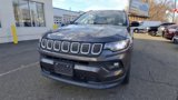 Used 2022 Jeep Compass Latitude image 3