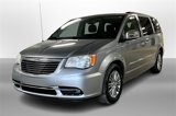 Used 2014 Chrysler Town & Country Touring-L w/ Driver Convenience Group image 3