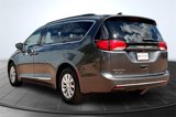 Used 2017 Chrysler Pacifica Touring-L image 2
