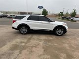 New 2024 Ford Explorer XLT w/ Equipment Group 202A image 4