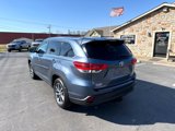 Used 2017 Toyota Highlander XLE image 3