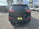 Used 2017 Jeep Cherokee Sport image 4