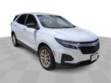 Used 2022 Chevrolet Equinox LS w/ LS Convenience Package image 2