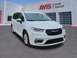 Used 2023 Chrysler Pacifica Touring-L image 3