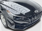Used 2023 Hyundai Elantra SE image 3