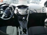 Used 2016 Ford Focus SE w/ SE Cold Weather Package image 4