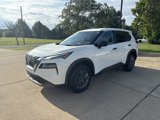 Used 2023 Nissan Rogue S image 2