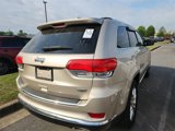 Used 2015 Jeep Grand Cherokee Summit image 2