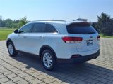 Used 2017 Kia Sorento LX image 4