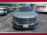 Used 2024 GMC Terrain SLT image 4