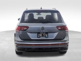 Used 2022 Volkswagen Tiguan SE R-Line image 4
