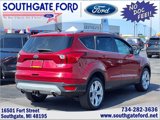 Used 2019 Ford Escape Titanium image 2