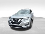 Used 2020 Nissan Rogue SV image 2